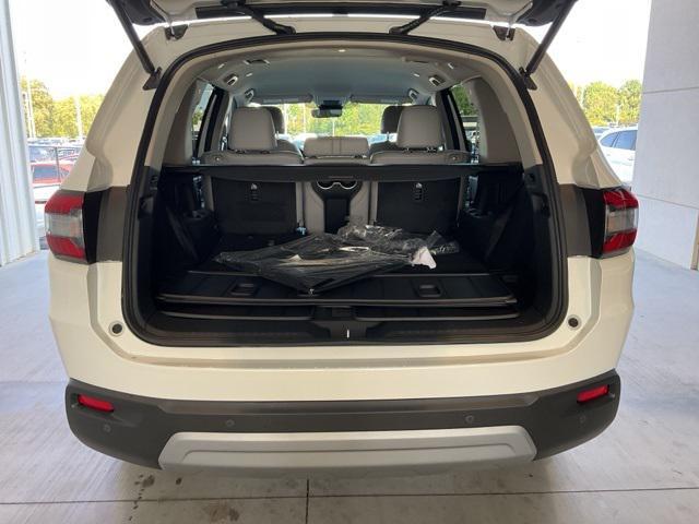 new 2025 Honda Pilot car, priced at $41,888