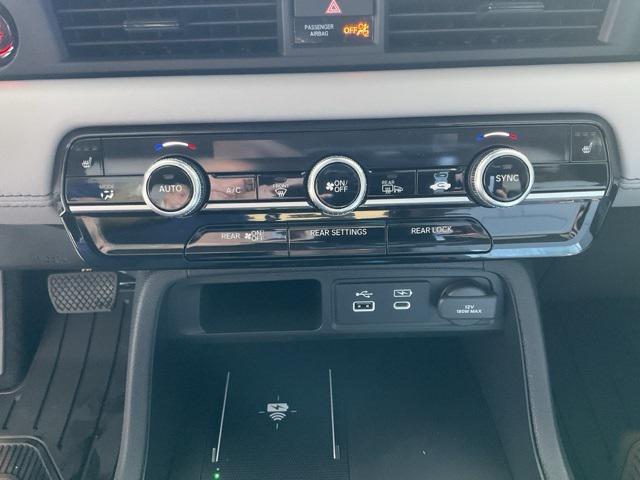 new 2025 Honda Pilot car, priced at $41,888