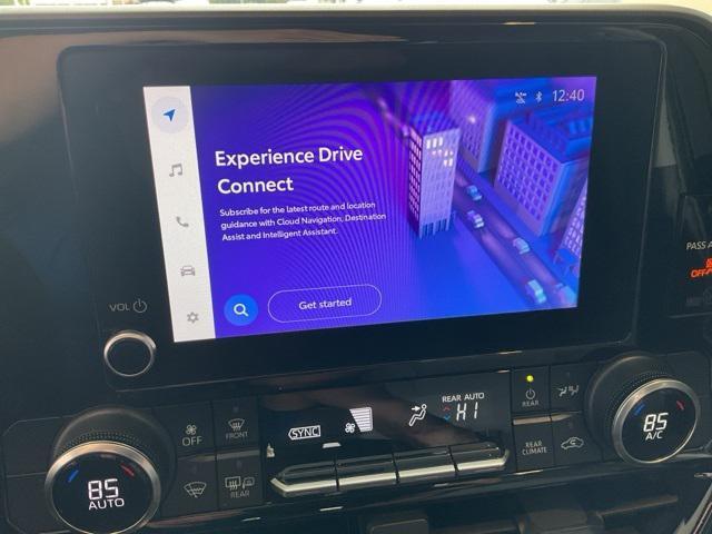 used 2023 Toyota Highlander Hybrid car, priced at $31,360