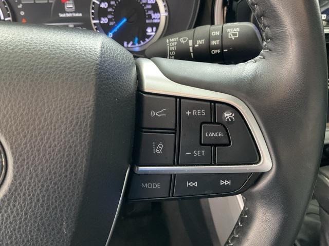 used 2023 Toyota Highlander Hybrid car, priced at $31,360