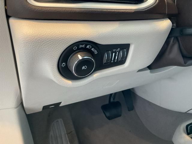 used 2020 Chrysler Pacifica car, priced at $20,229
