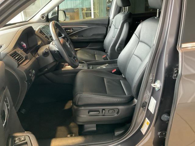 used 2022 Honda Pilot car, priced at $28,965