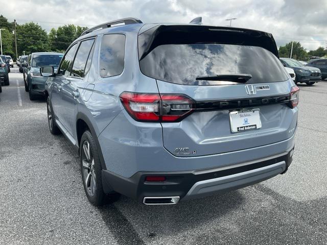 new 2025 Honda Pilot car, priced at $54,985