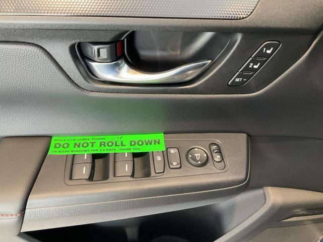 new 2026 Honda CR-V Hybrid car, priced at $38,277