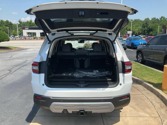 new 2025 Honda Pilot car, priced at $46,127
