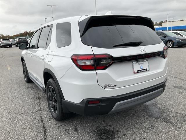 new 2025 Honda Pilot car, priced at $48,449