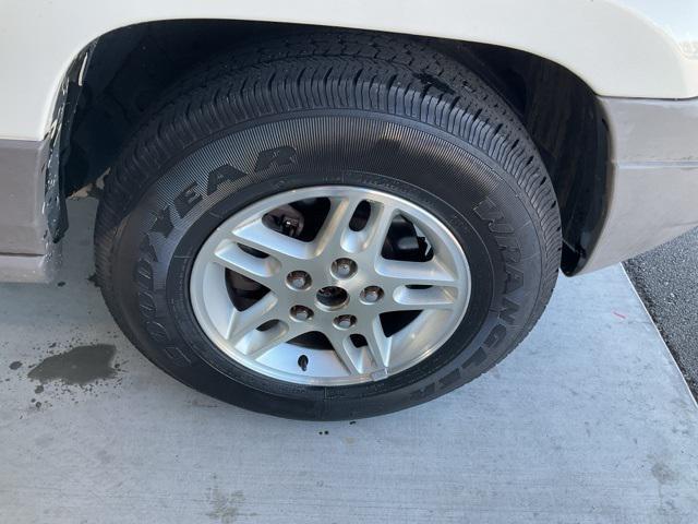 used 2004 Jeep Grand Cherokee car, priced at $5,164