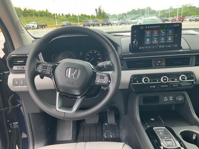new 2025 Honda Pilot car, priced at $46,991