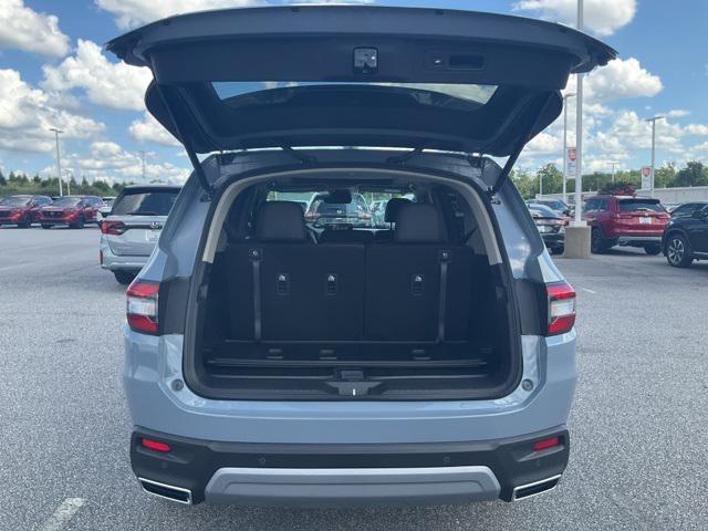 new 2025 Honda Pilot car, priced at $49,405
