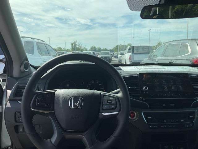 new 2025 Honda Ridgeline car, priced at $38,329