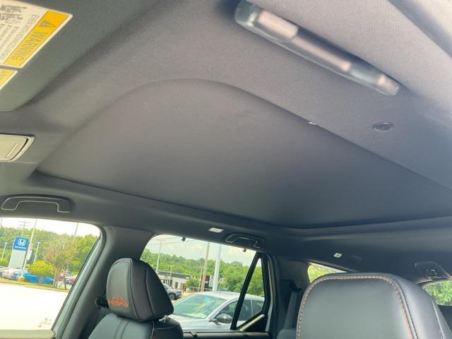 new 2025 Honda Pilot car, priced at $50,850