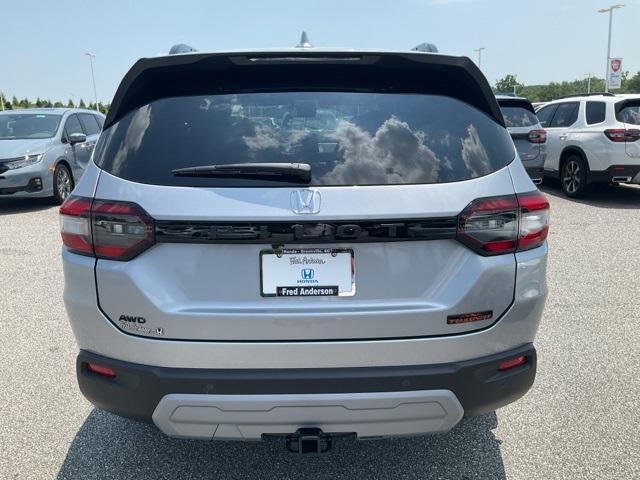 new 2025 Honda Pilot car, priced at $50,850