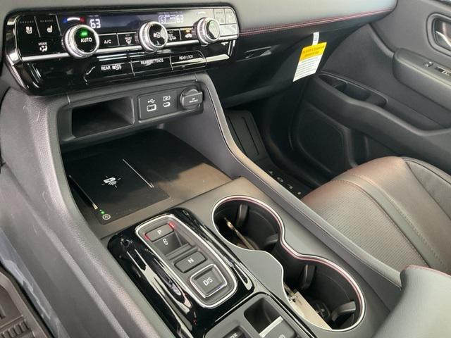 new 2025 Honda Pilot car, priced at $53,714