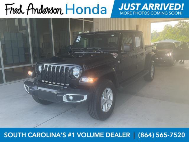 used 2021 Jeep Gladiator car, priced at $27,204