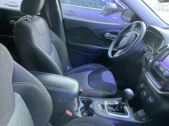 used 2015 Jeep Cherokee car, priced at $8,071