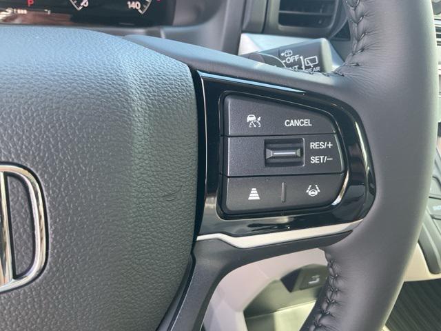 new 2025 Honda Odyssey car, priced at $42,594