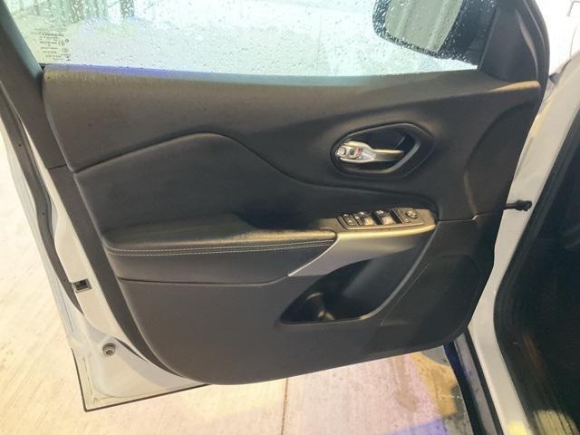 used 2021 Jeep Cherokee car, priced at $16,762