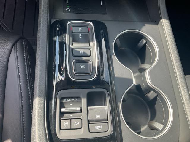 new 2025 Honda Pilot car, priced at $49,680