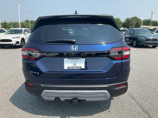 new 2025 Honda Pilot car, priced at $43,731