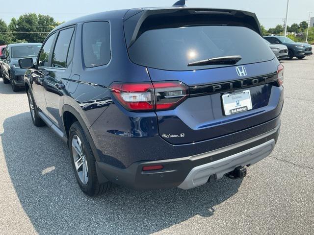 new 2025 Honda Pilot car, priced at $43,731