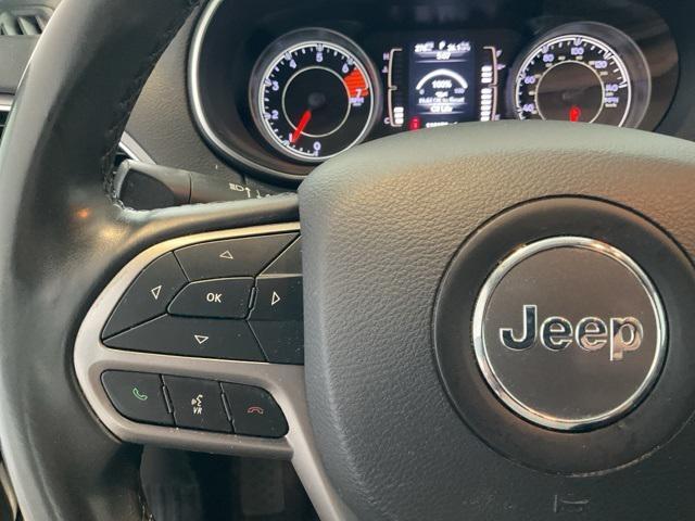 used 2019 Jeep Cherokee car, priced at $13,389