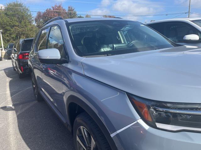 new 2025 Honda Pilot car, priced at $53,085