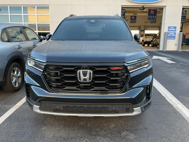 used 2025 Honda Pilot car, priced at $46,449
