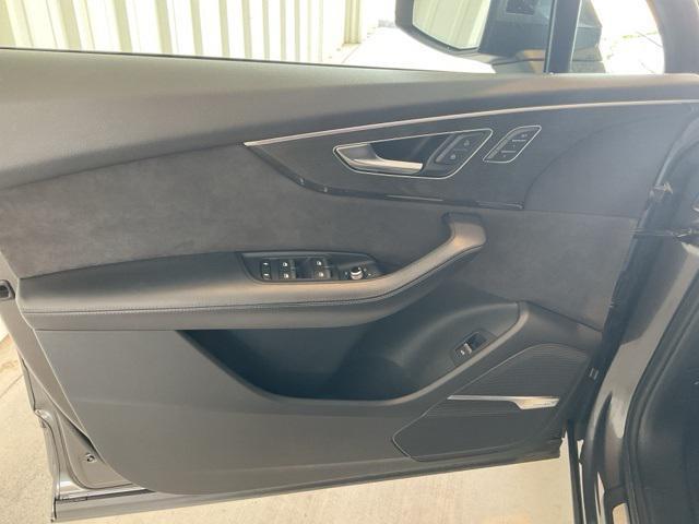 used 2020 Audi Q7 car, priced at $24,878