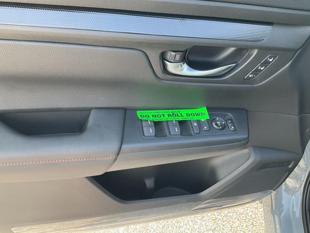 new 2026 Honda CR-V Hybrid car, priced at $40,575