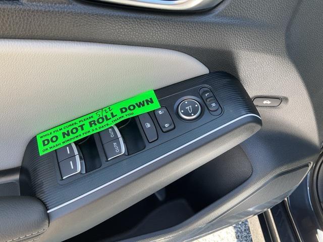 new 2025 Honda Civic Hybrid car, priced at $31,235