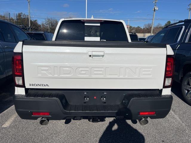 new 2025 Honda Ridgeline car, priced at $43,352