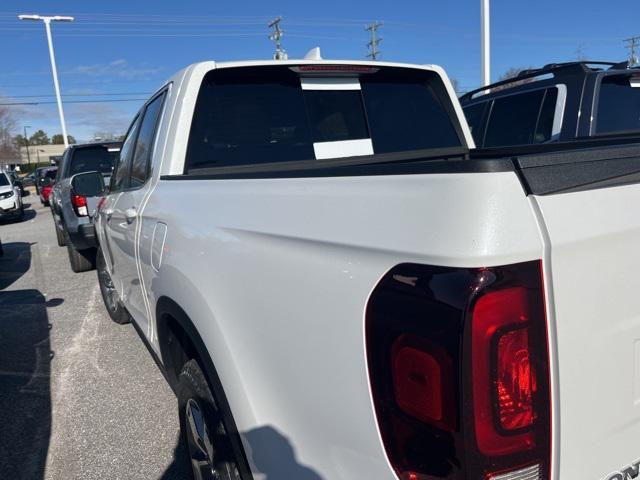 new 2025 Honda Ridgeline car, priced at $43,352