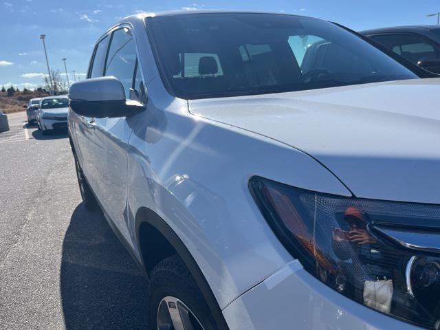 new 2025 Honda Ridgeline car, priced at $43,352