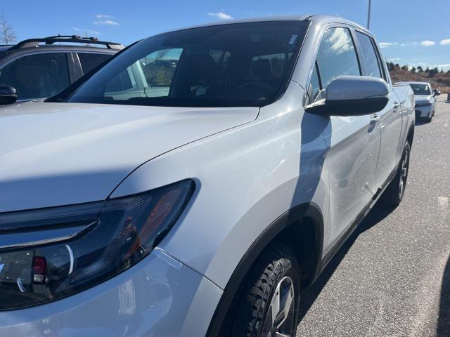 new 2025 Honda Ridgeline car, priced at $43,352