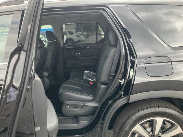 new 2025 Honda Pilot car, priced at $48,950
