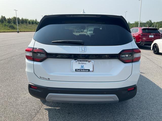 new 2025 Honda Pilot car, priced at $45,405