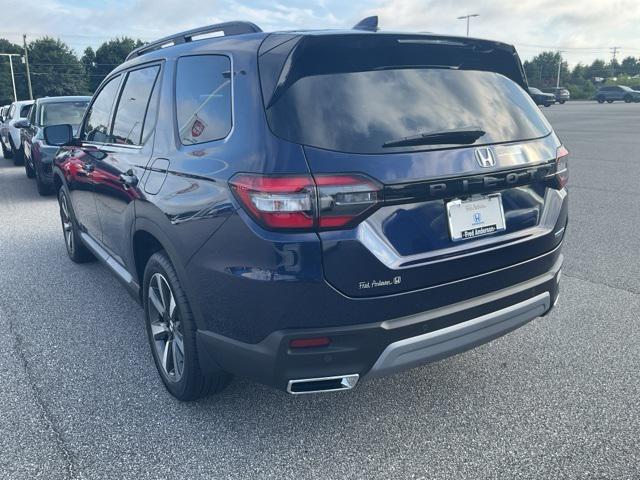 new 2025 Honda Pilot car, priced at $48,950