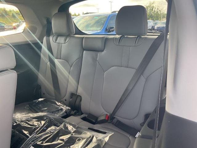 new 2025 Honda Pilot car, priced at $48,950