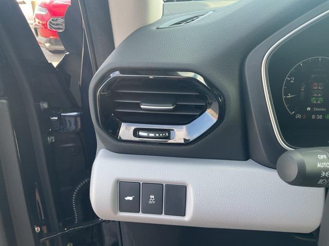 new 2025 Honda Pilot car, priced at $48,950