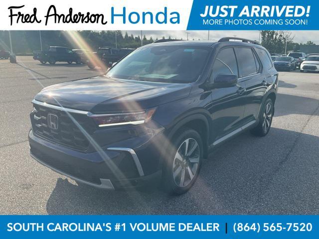 new 2025 Honda Pilot car, priced at $48,950