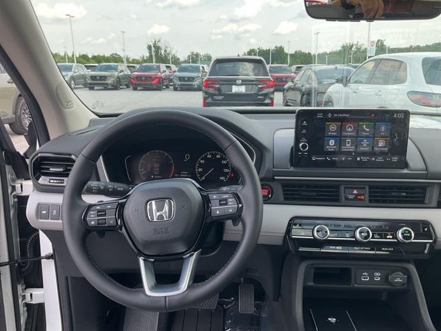 new 2025 Honda Pilot car, priced at $47,506