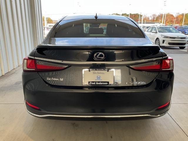 used 2021 Lexus ES 300h car, priced at $27,518