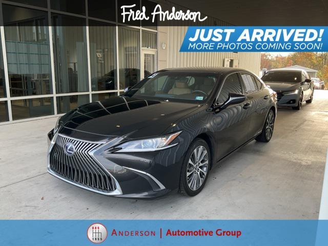 used 2021 Lexus ES 300h car, priced at $27,907