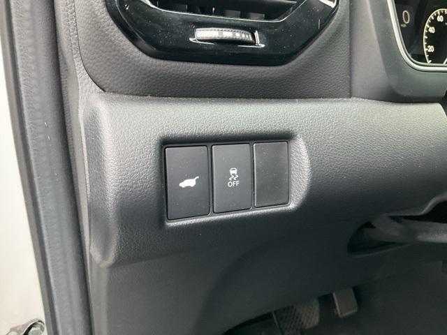 used 2025 Honda Pilot car, priced at $42,586