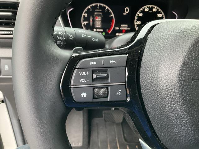 used 2025 Honda Pilot car, priced at $42,586