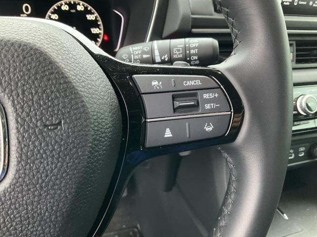 used 2025 Honda Pilot car, priced at $42,586