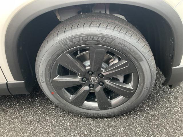 new 2025 Honda Pilot car, priced at $44,205
