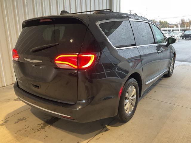 used 2017 Chrysler Pacifica car, priced at $10,942