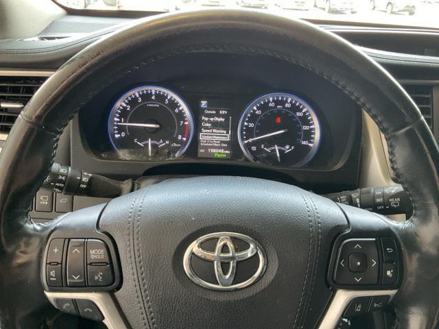 used 2017 Toyota Highlander car, priced at $16,705