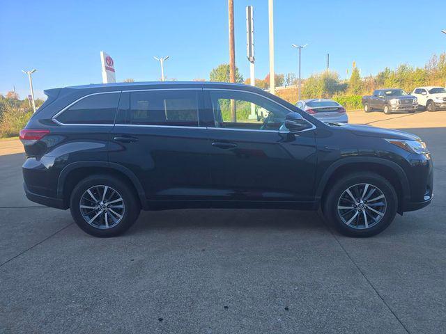 used 2017 Toyota Highlander car, priced at $23,995